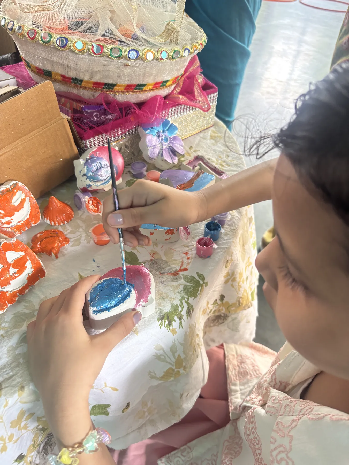 First Archmit Crafts workshop moment with young artists